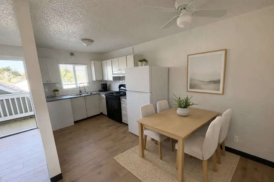 500 S River St unit 20 - View 3