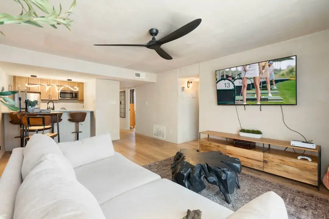 3313 N 68th St unit 111 - View 2