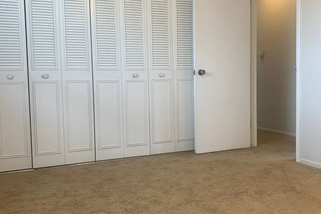 224 Bent Ave - View 4