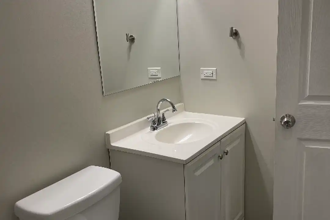 2736 N Laramie Ave unit #1 - View 5