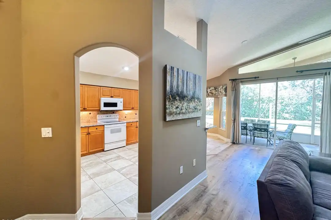 1315 Coconut Palm Cir - View 3