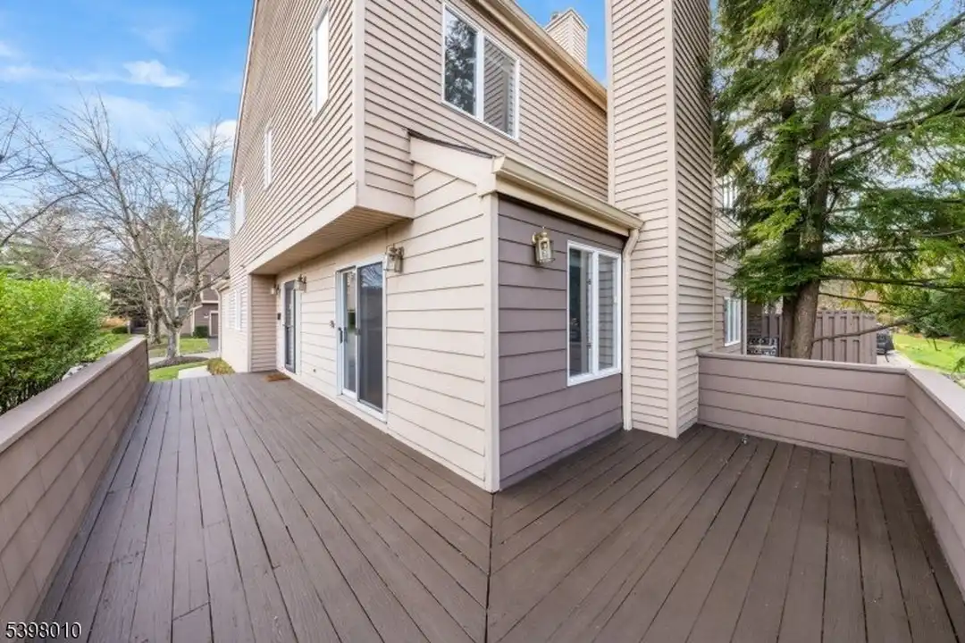 Apartment in Madison - View 5