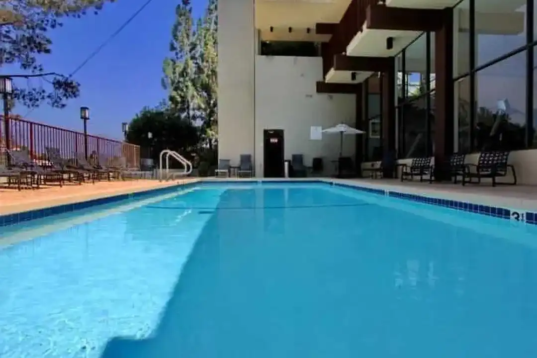 Azure Glendale - View 3