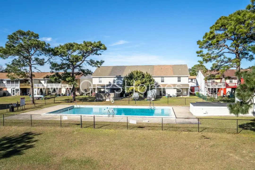 145 4th Ave unit APT C2 - View 3