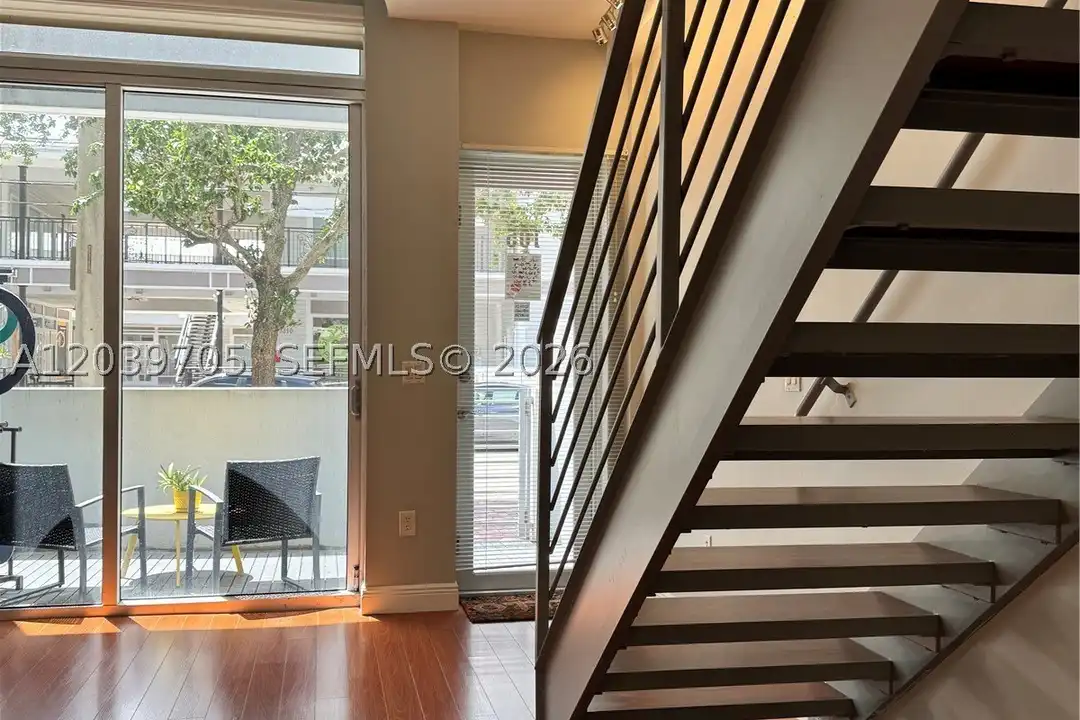 3339 Virginia St #105 - View 5