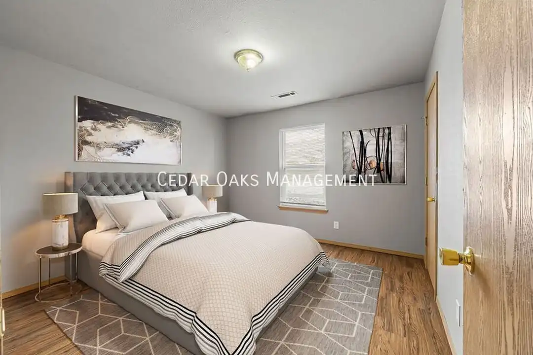 213 Erin Pl - View 4