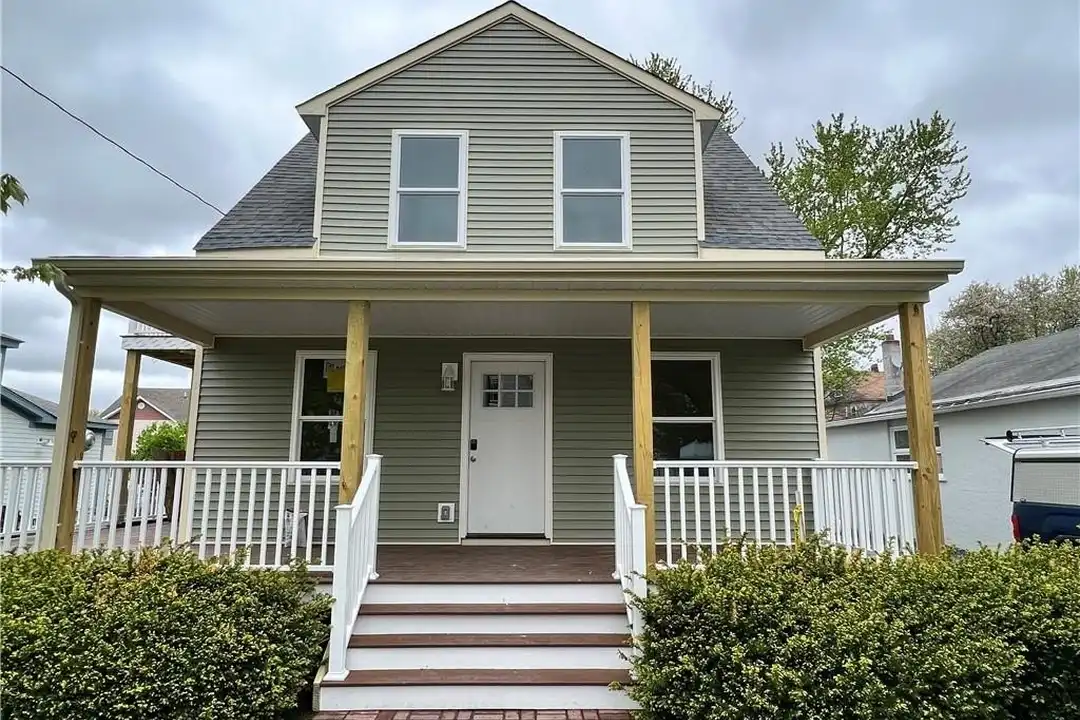 126 Main St #1 – photo 1 of 10