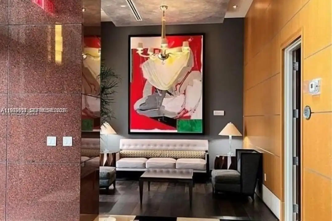 244 Biscayne Blvd #440 - More