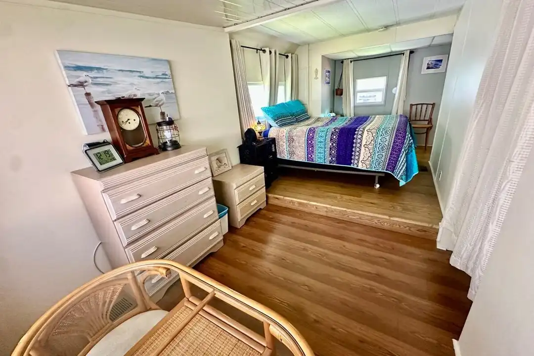 941 Nettles Blvd unit 1537509P - View 5