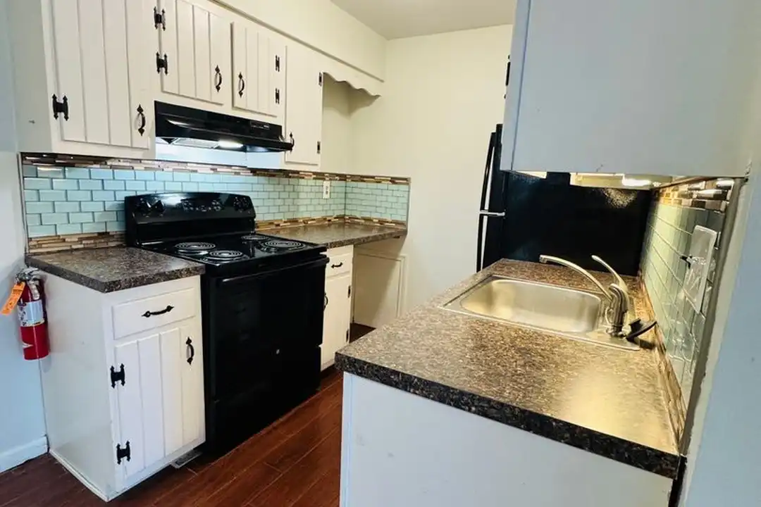 119 Bridge St unit 107 - View 4