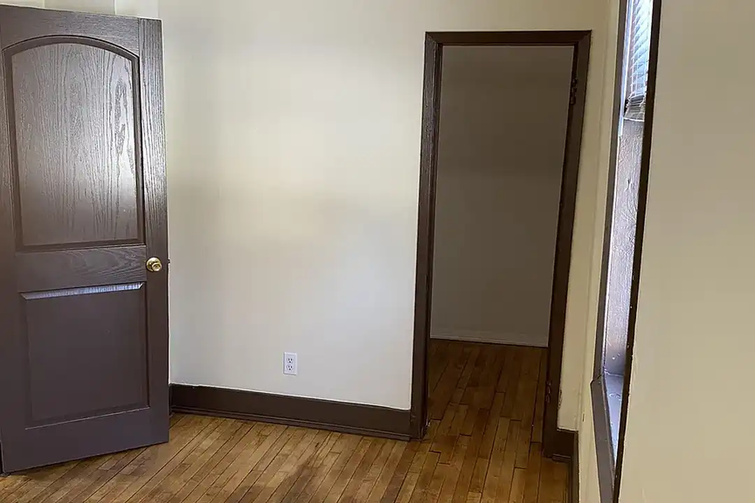 2918 Dupont Ave N unit 1 - View 6