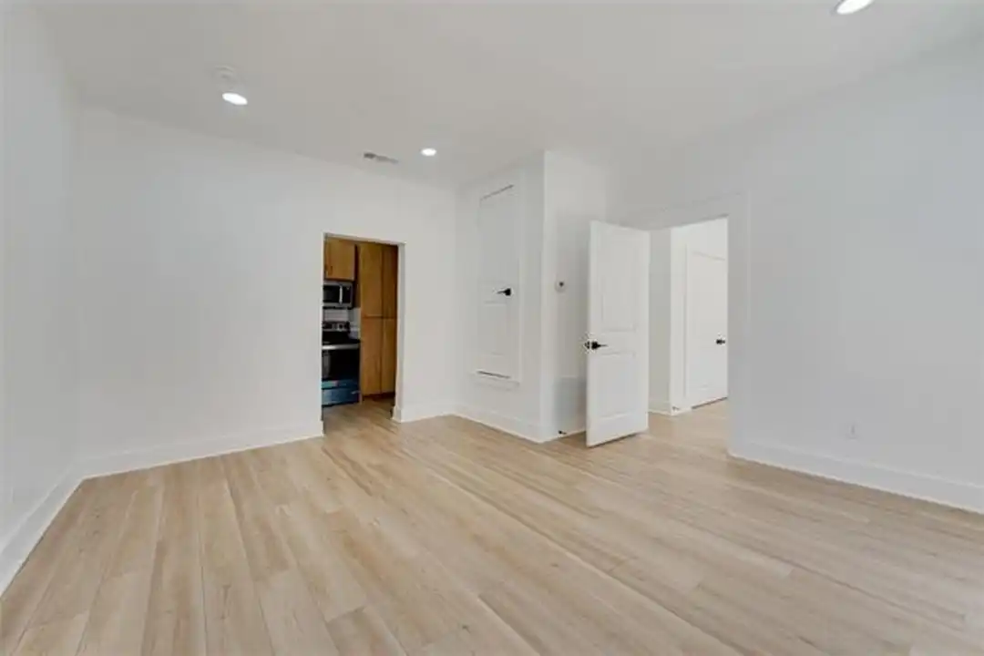 506 N Lancaster Ave unit 506A - More