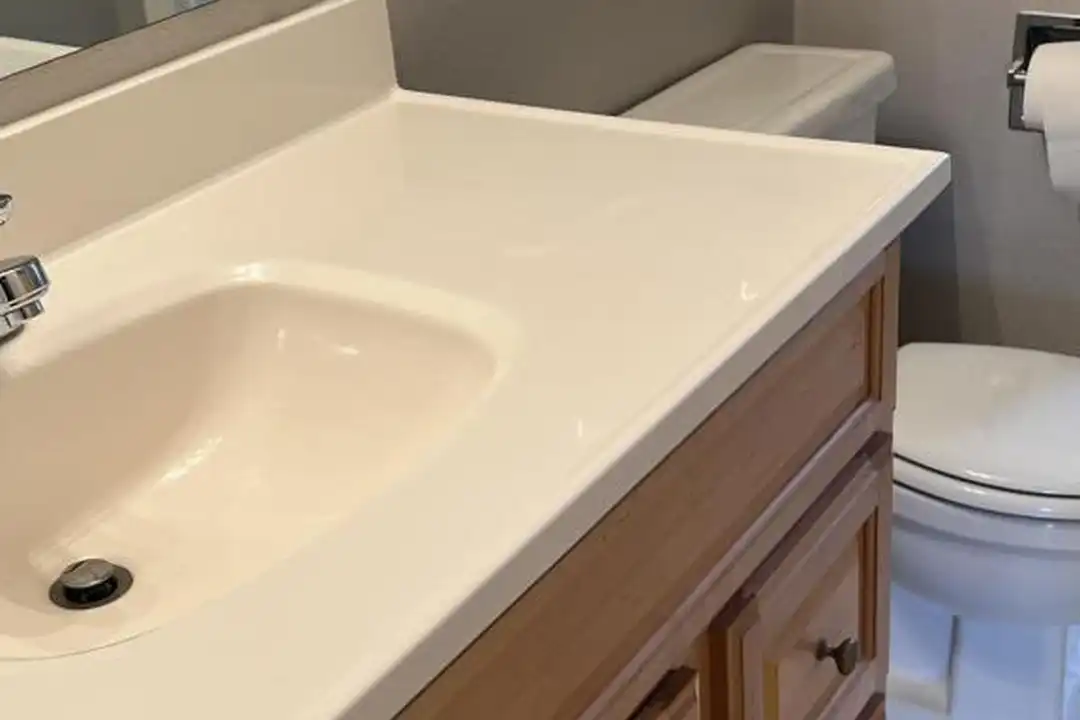 1404 Caddoa Dr - More