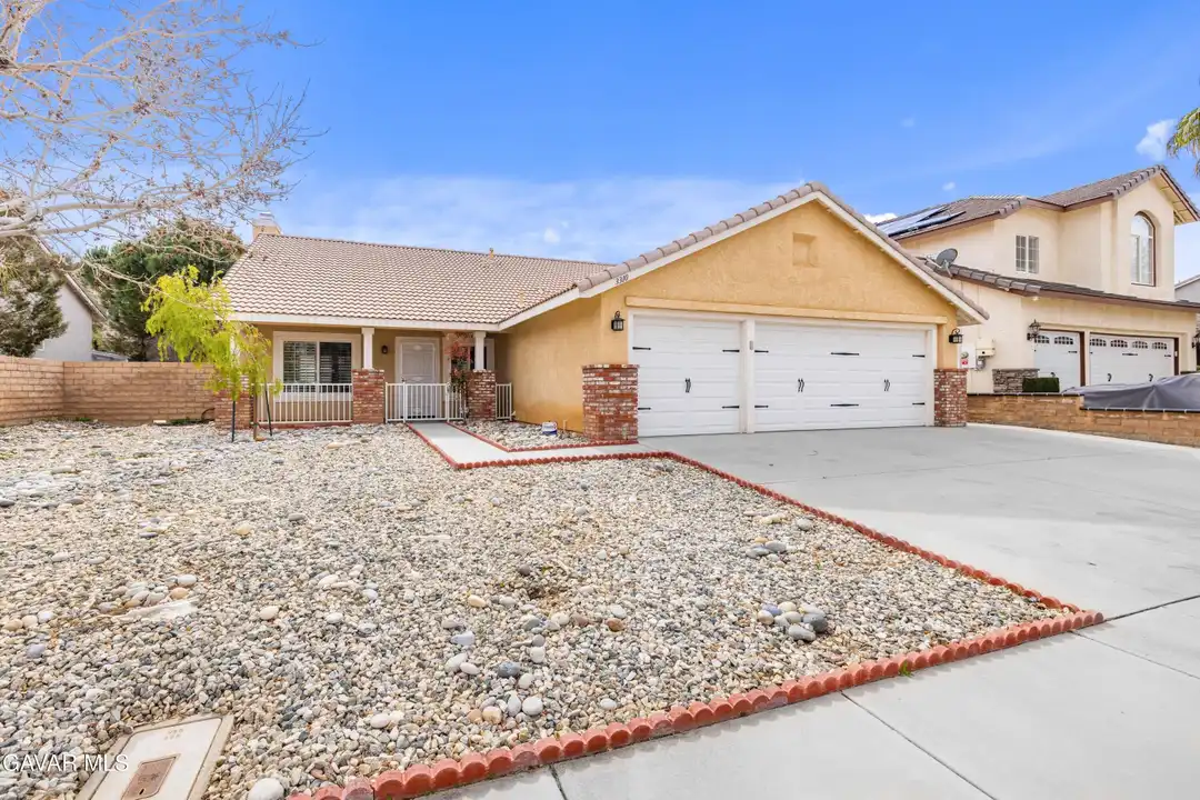 3310 Caspian Dr - View 4