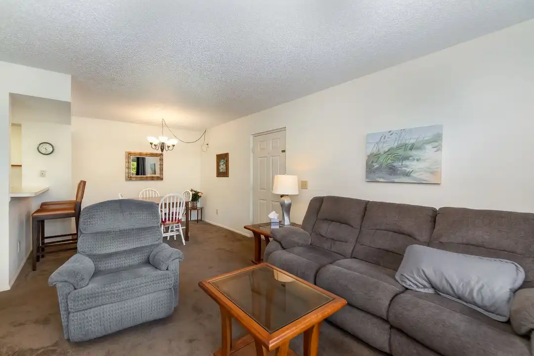 993 Sonesta Ave NE unit # A-103 - View 4