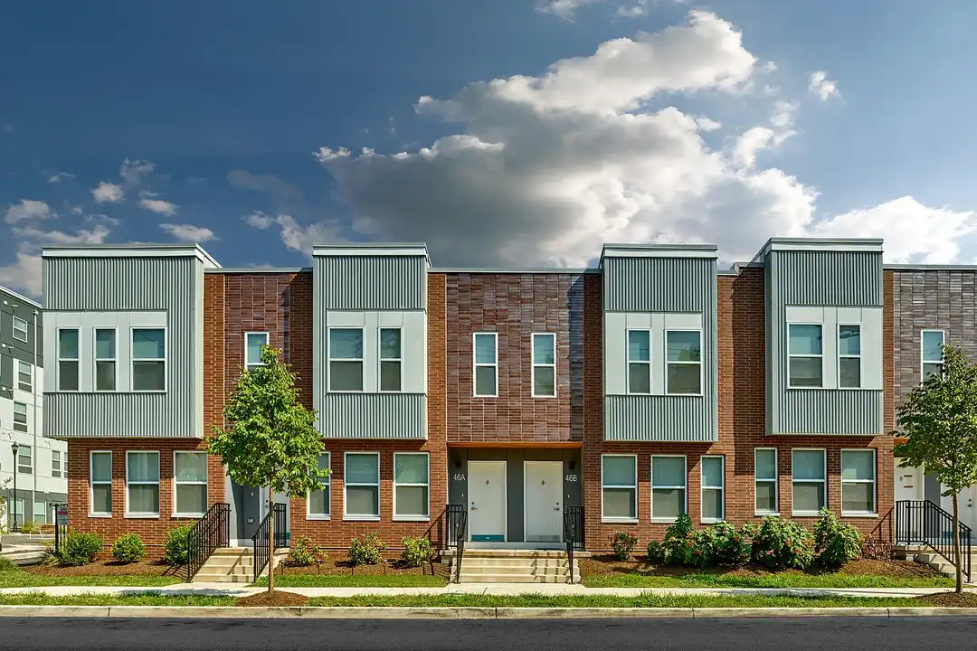 Aston Heights – photo 1