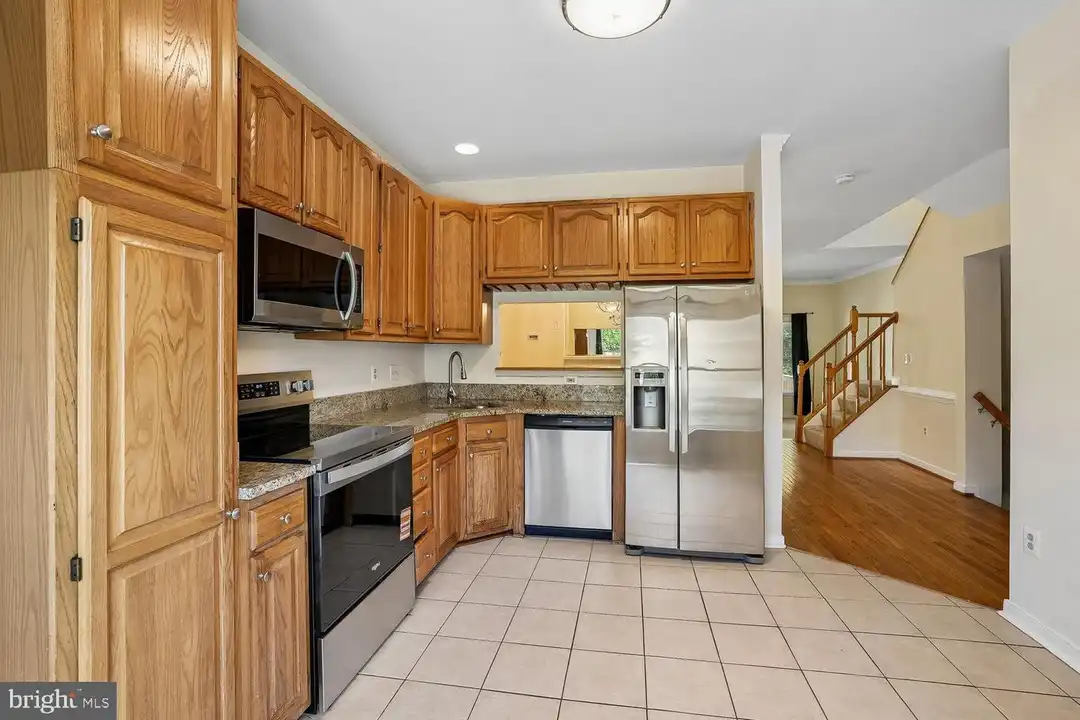905 Shaw Ct - View 4