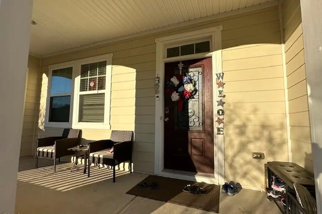 521 Pilot Hill Dr - View 2
