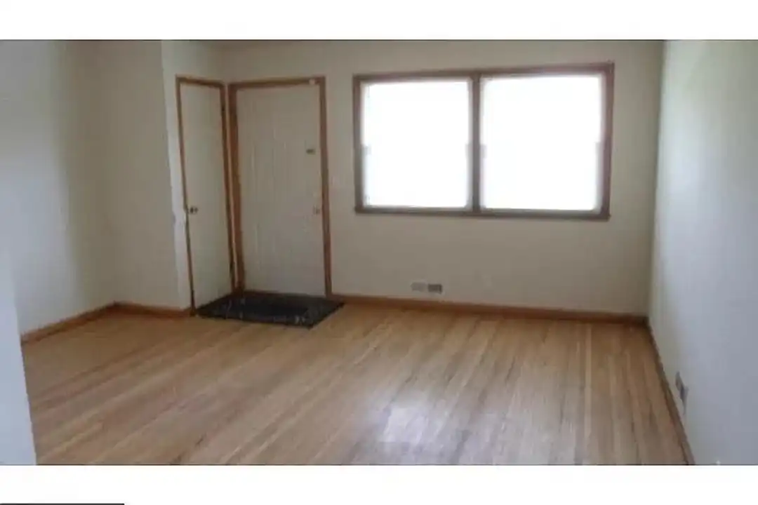 Apartment in Minneapolis - View 5