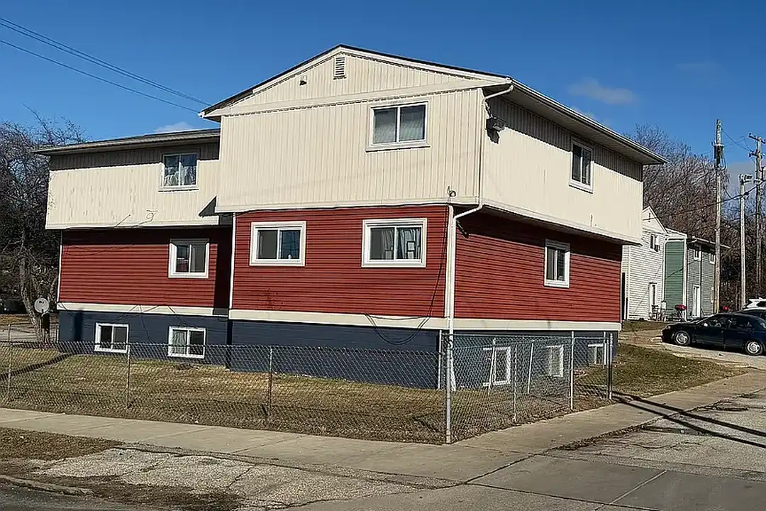 Hough Woods – photo 1