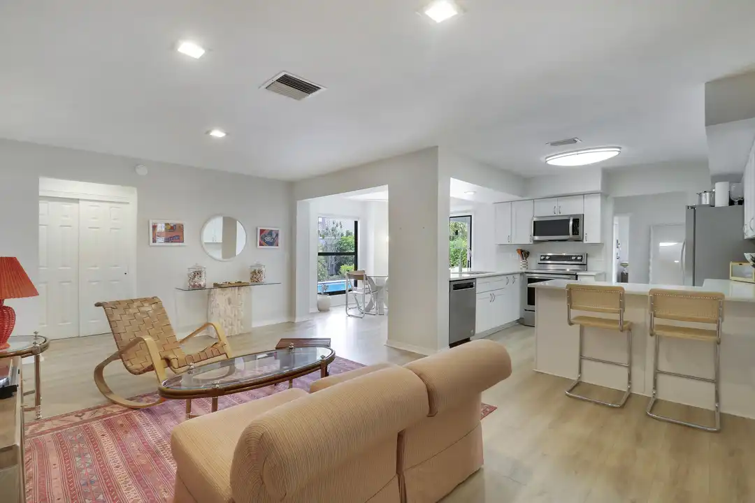 85 Hickory Hill Rd - View 4