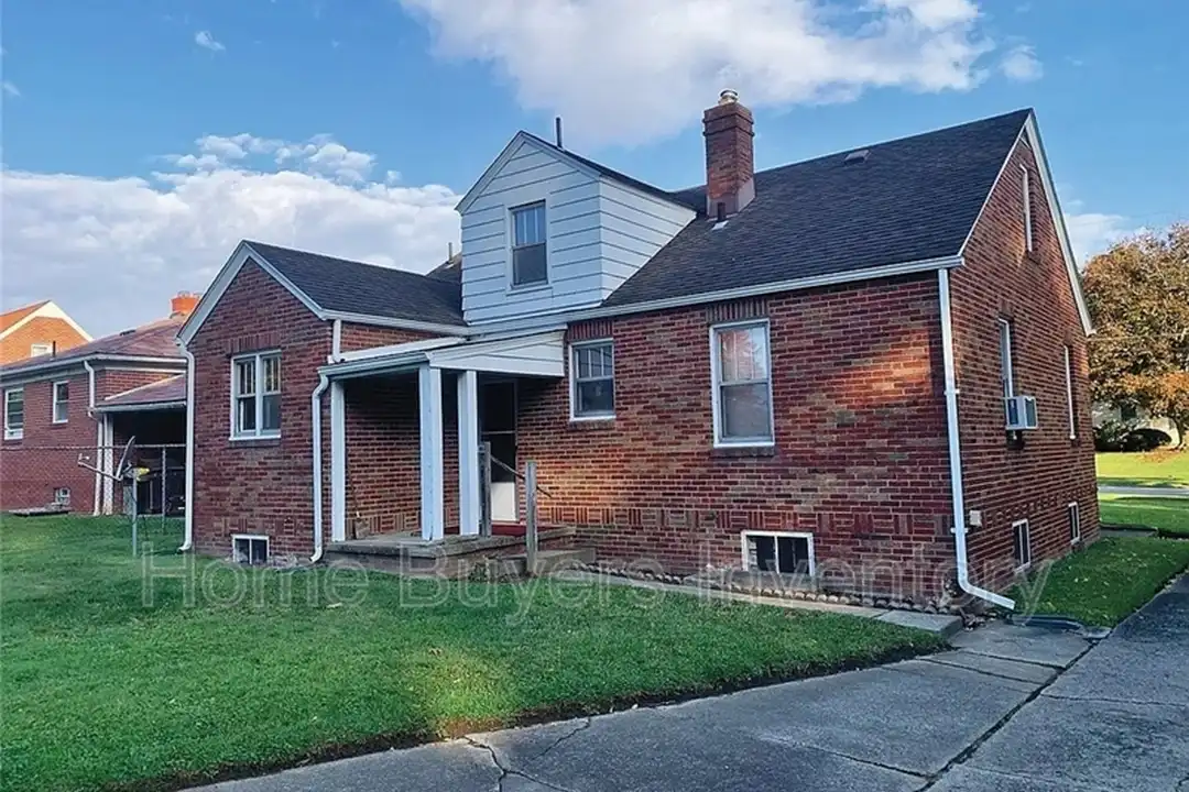 2249 Ridgelawn Ave – photo 1