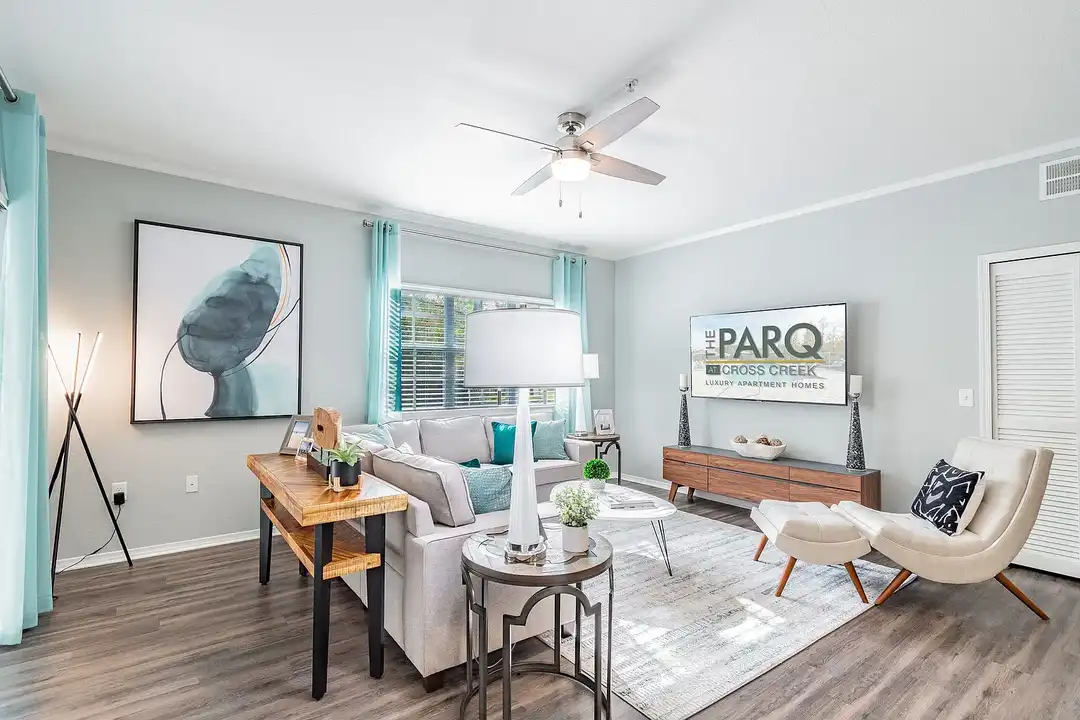 THE PARQ AT CROSS CREEK - Vista 4