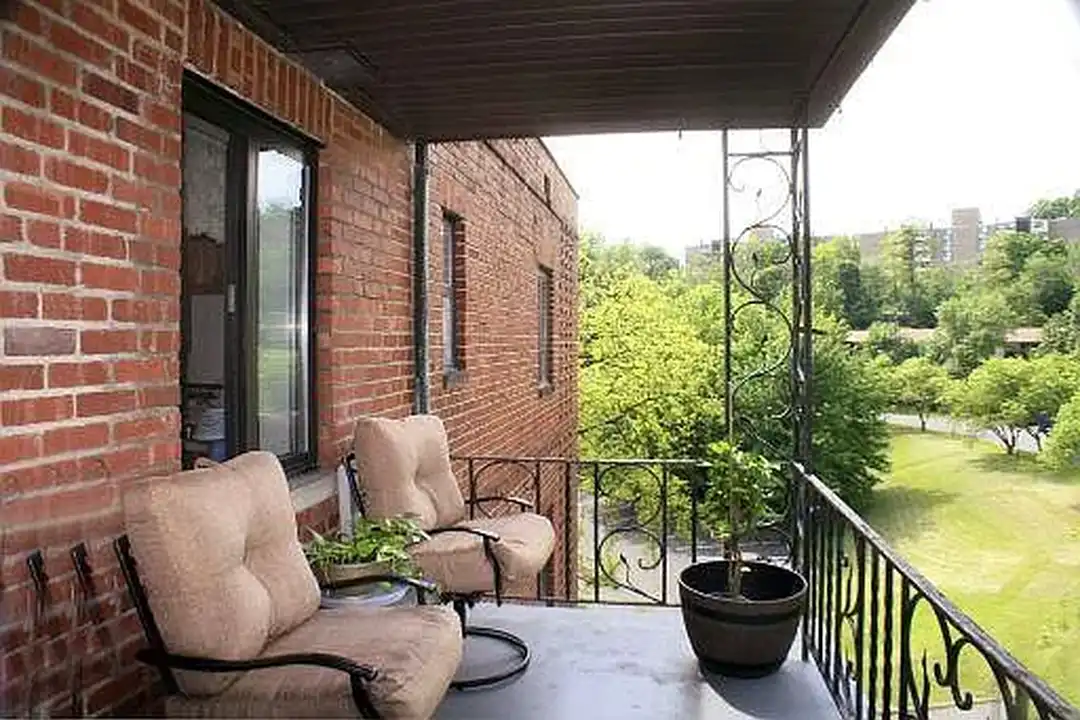 Abbeyville – photo 1