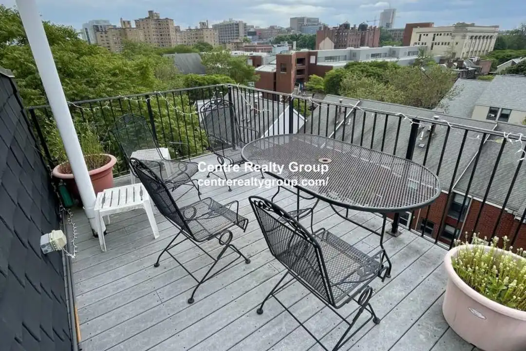 24 Upton St - View 4