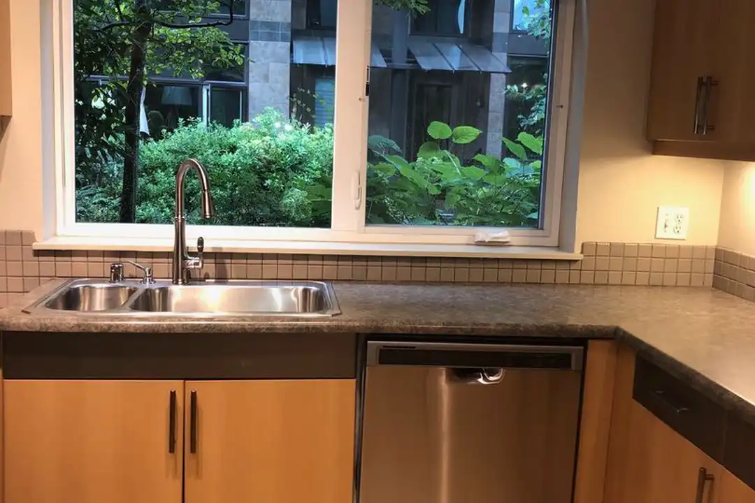 1700 N Northlake Way unit # 106 - More