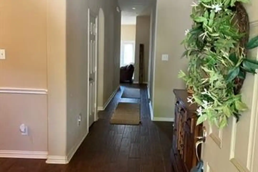 4640 Daisy Leaf Dr - View 2