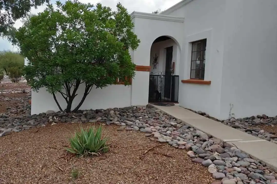 138 South La Canada Drive unit D – photo 1 of 15