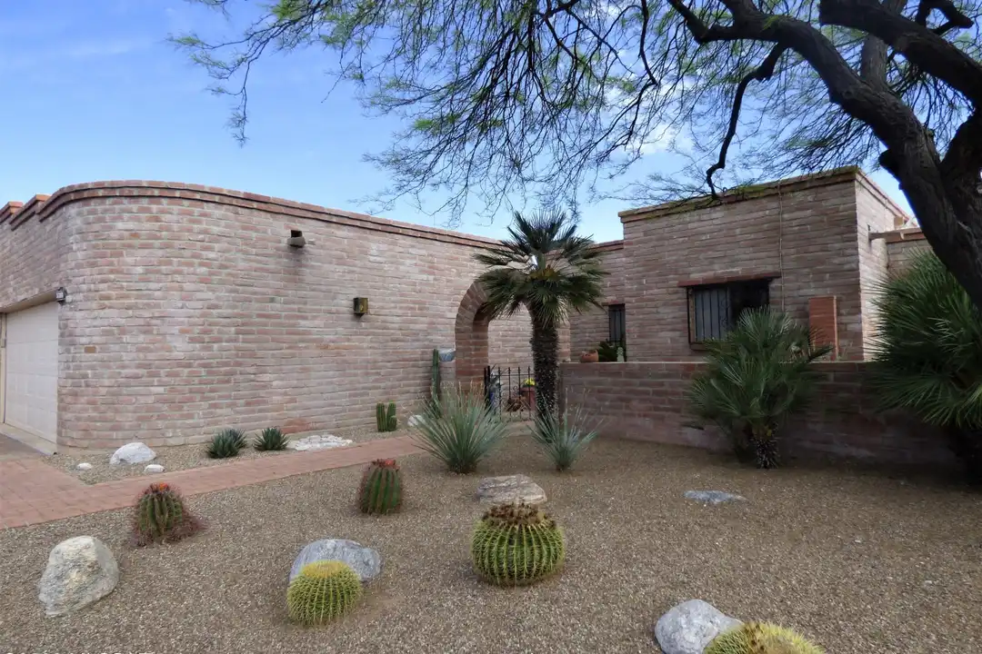 5300 N Montezuma Trail - View 2