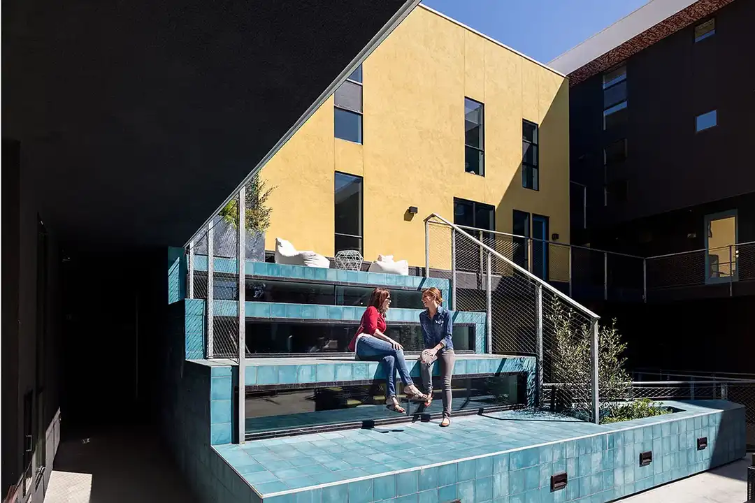 Apartment in San Diego - More