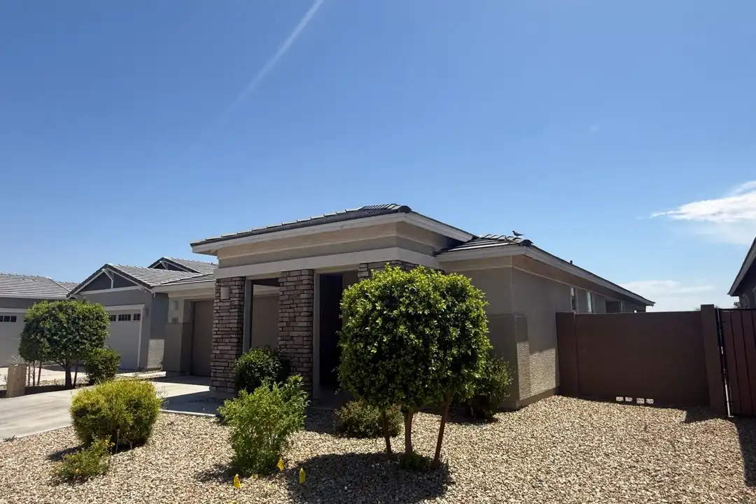 19145 W Coolidge St - View 3