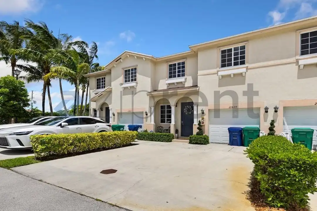 21429 NW 13th Ave - View 2