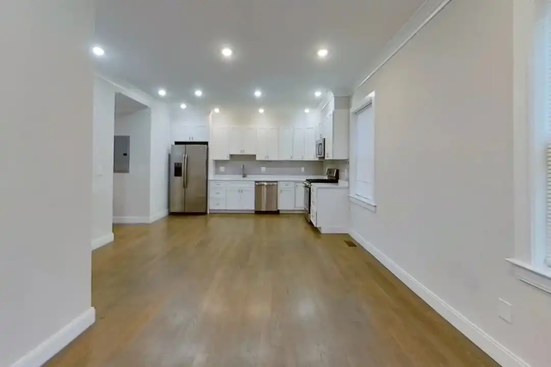 79 Linden St unit 2 – pohled 3
