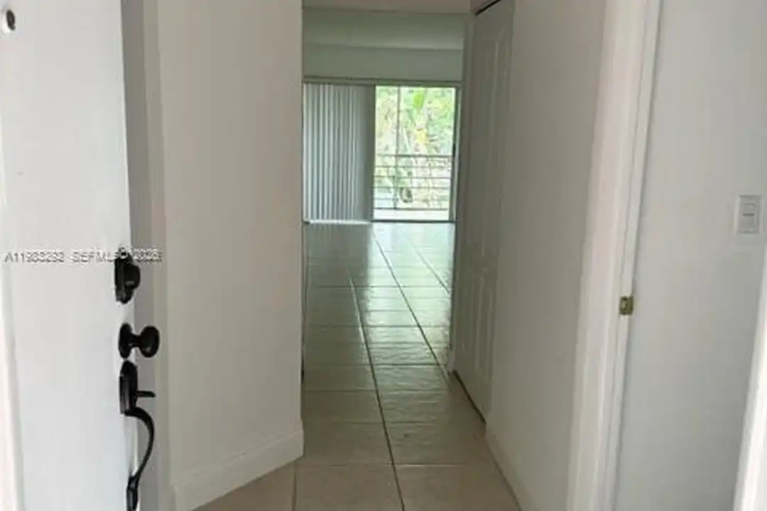 4255 N University Dr unit 215 - View 3