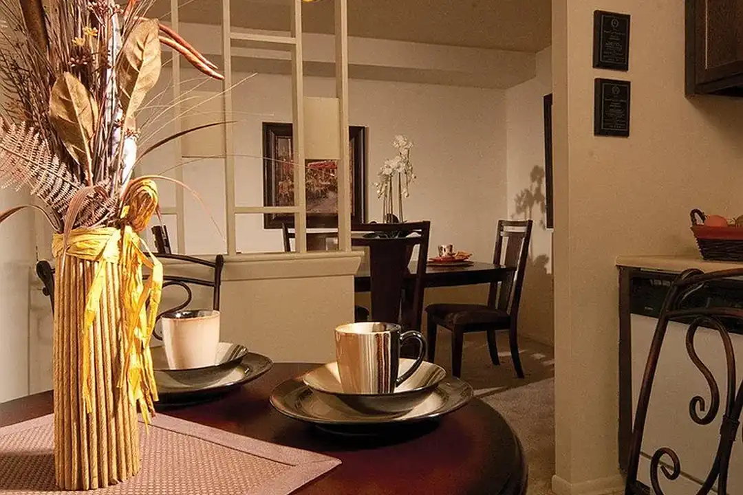 Queen's Purchase Apartments – photo 1 of 8