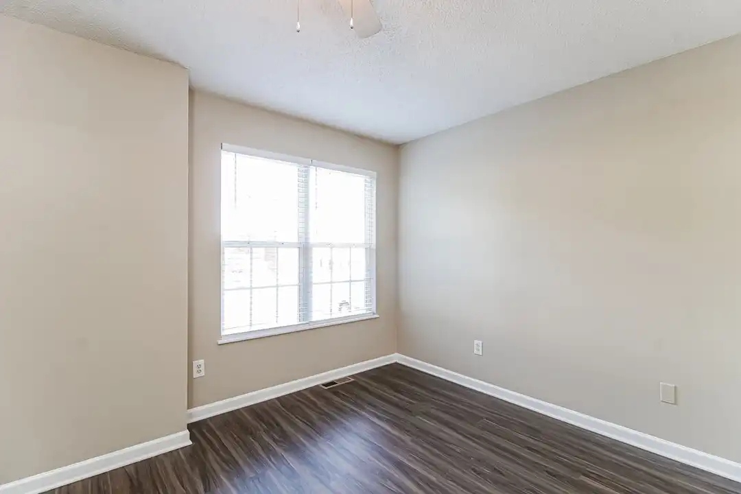 330 W Holt St - More