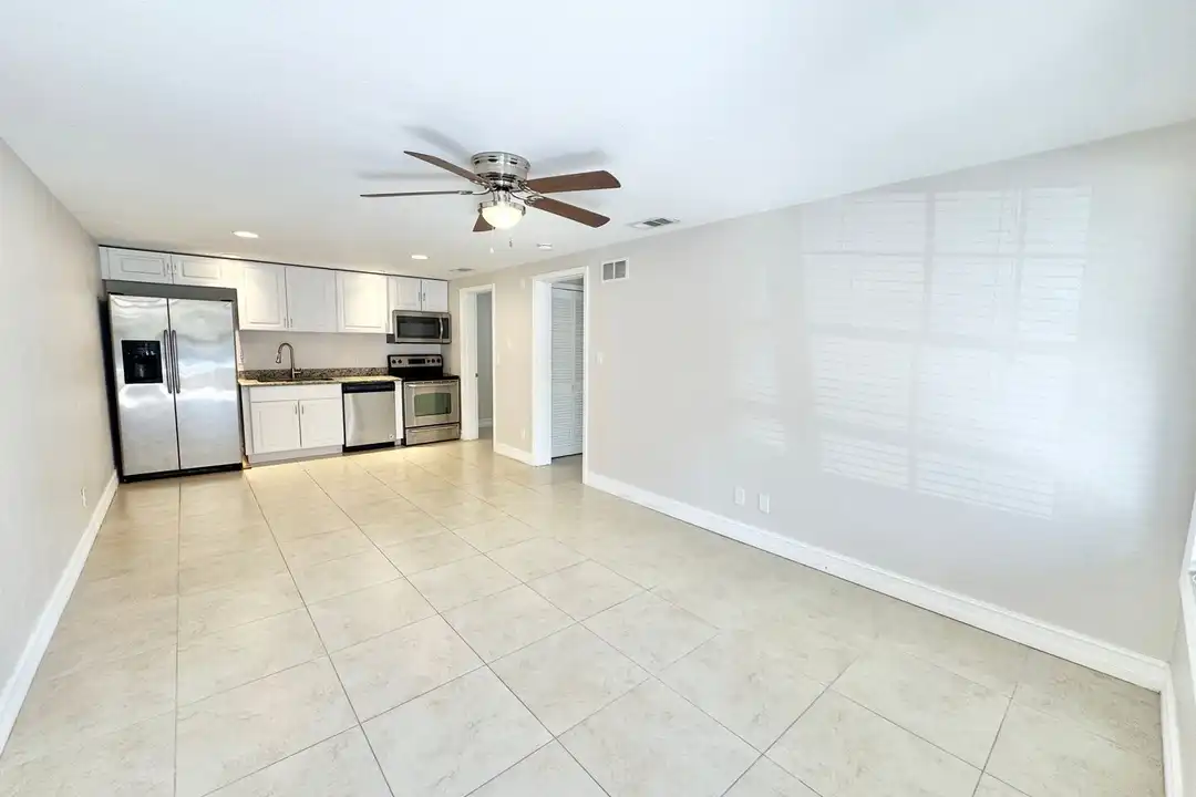 5389 Treetops Dr - View 2