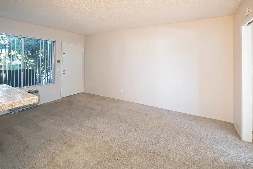 Apartment in Chula Vista - View 5