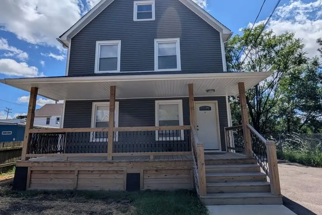 1431 Rowley Ave unit Down – photo 1
