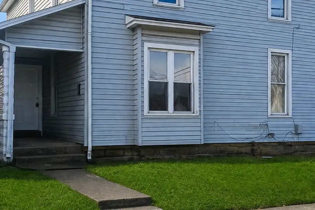 449 Park Ave – photo 1 of 19