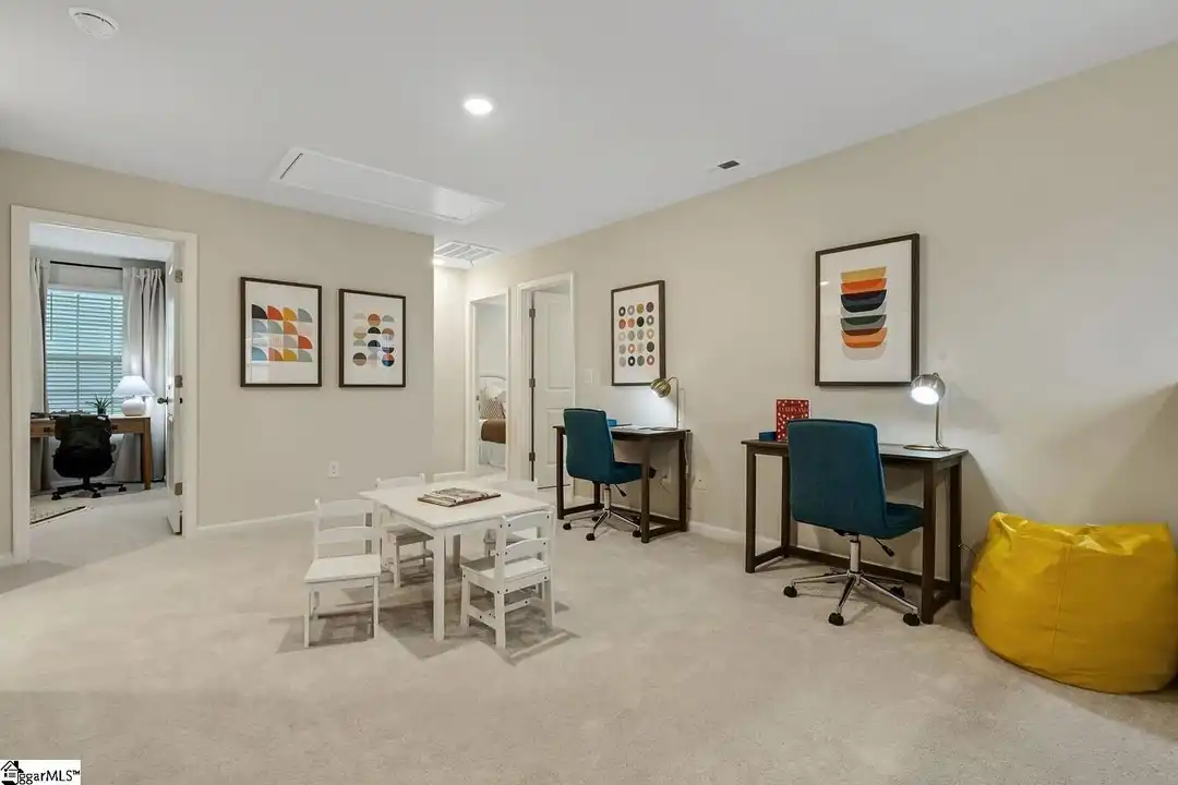 Apartment in Greer - View 5
