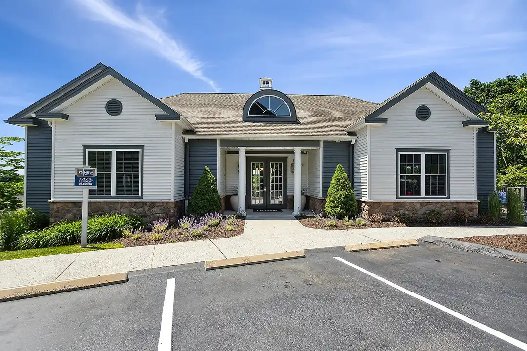 Ridgeway Place - 10 Clapboard Ridge Rd - Danbury, CT | Rent.