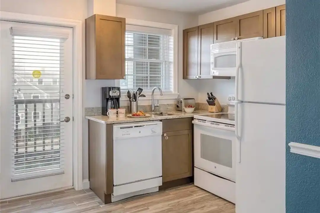 405 Thames St #2B1 - View 5