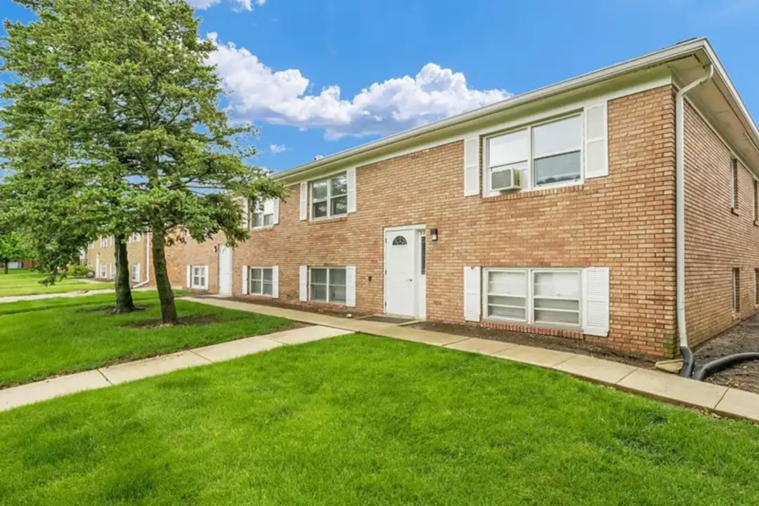 335 Riley Dr unit C – photo 1