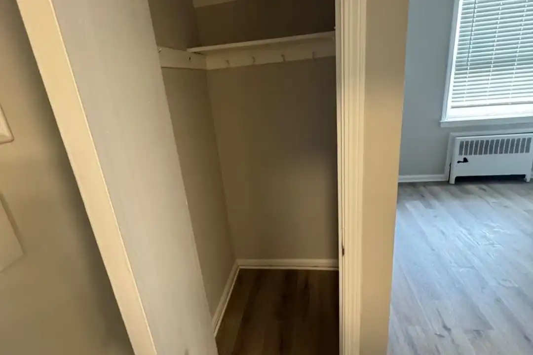 2501 Kemper Rd – photo 1 of 4