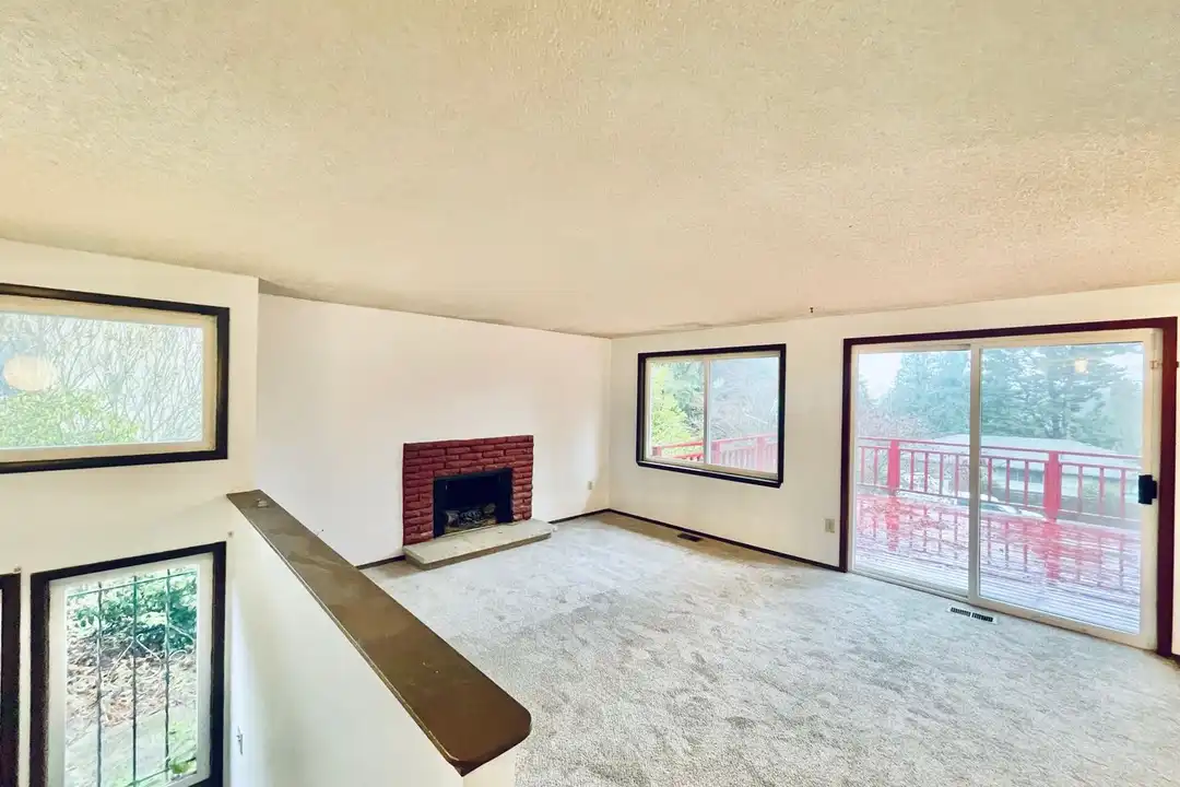 8836 22nd Ave SW - View 5